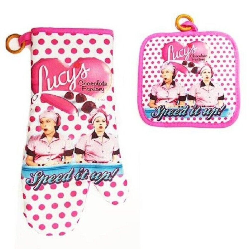 I Love Lucy New Oven Mitt & Potholder Set Gift Kitchen Chocolate Factory TV Show